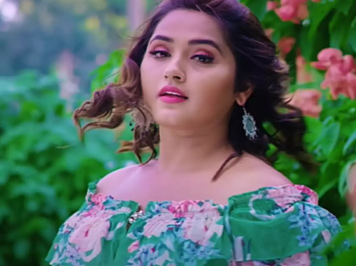 713px x 534px - Kajal Raghwani Contact Address, Phone Number, Whatsapp Number, Email ID,  Website - The Mumbai City