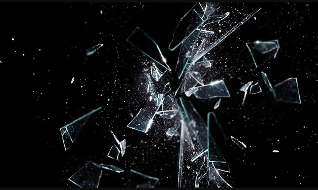 what does it mean to dream about breaking glass