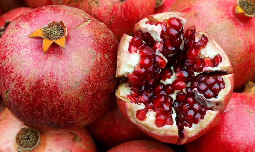 dream meaning of pomegrante seeds