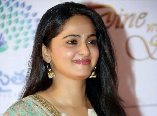 How to Contact Anushka Shetty: Phone Number, Contact, Whatsapp, Fanmail Address, Email ID, Website