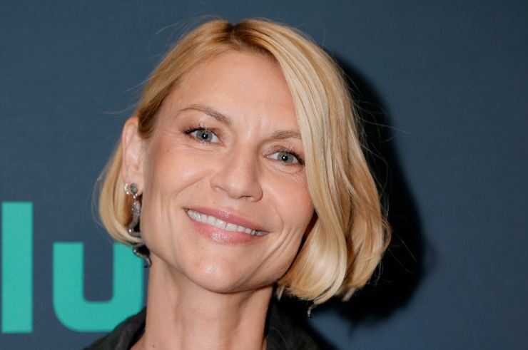 How to Contact Claire Danes: Phone Number, Contact, Whatsapp, Fanmail Address, Email ID, Website