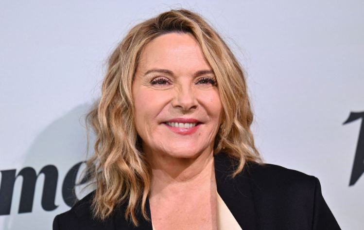 How to Contact Kim Cattrall: Phone Number, Contact, Whatsapp, Fanmail Address, Email ID, Website