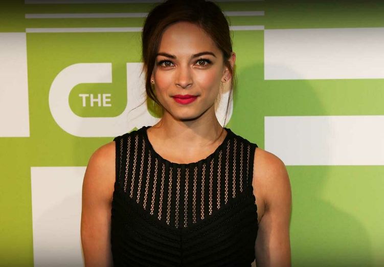 How to Contact Kristin Kreuk: Phone Number, Contact, Whatsapp, Fanmail Address, Email ID, Website