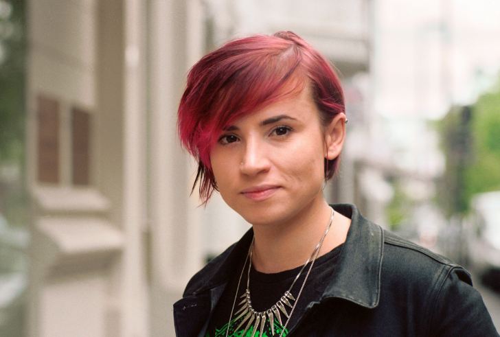 How to Contact Laurie Penny: Phone Number