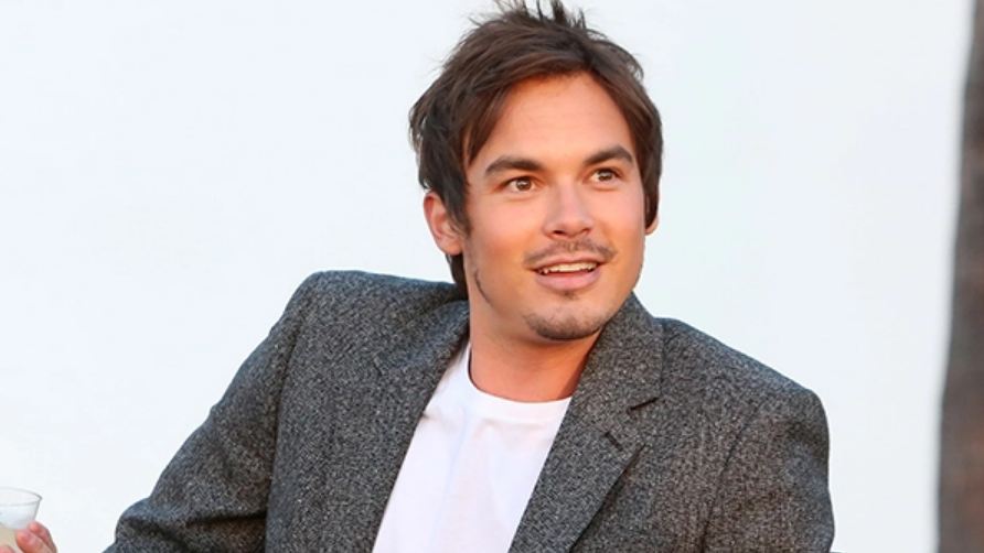 How to Contact Tyler Blackburn : Phone Number, Contact, Whatsapp, Fanmail Address, Email ID, Website
