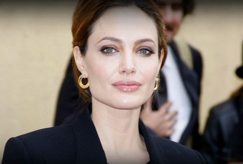 How to Contact Angelina Jolie: Phone Number, Contact, Whatsapp, Fanmail Address, Email ID, Website