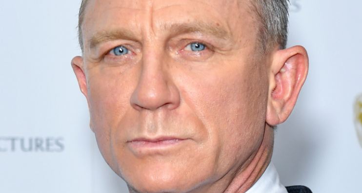 How to Contact Daniel Craig: Phone Number