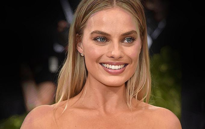 How to Contact Margot Robbie: Phone Number, Contact, Whatsapp, Fanmail Address, Email ID, Website