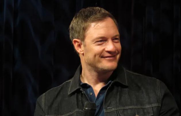How to Contact Tahmoh Penikett: Phone Number
