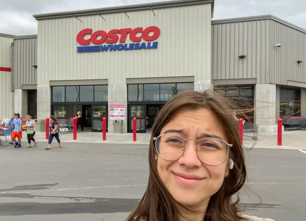 How do I file a complaint to Costco Canada